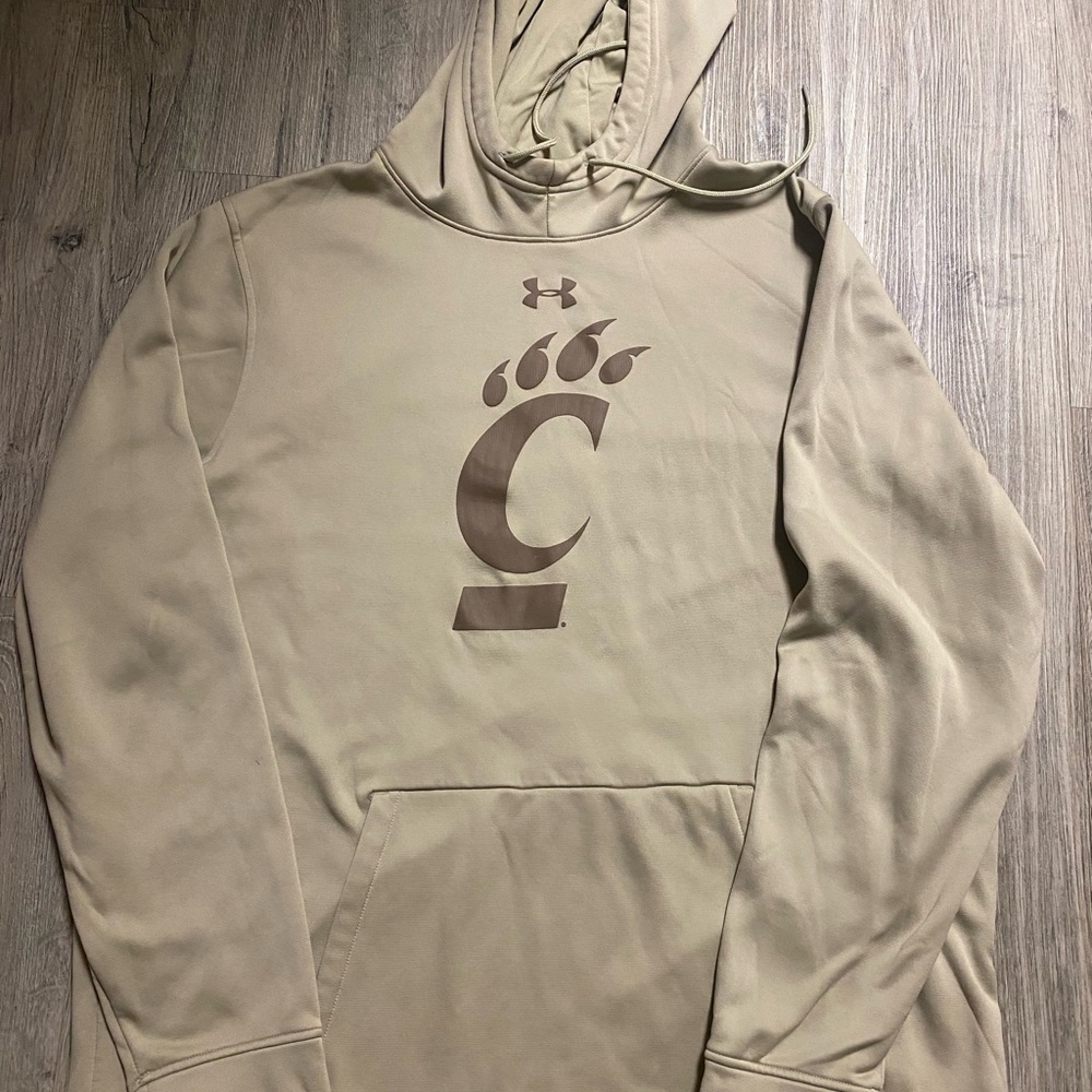 University of Cincinnati sweatshirt under armour